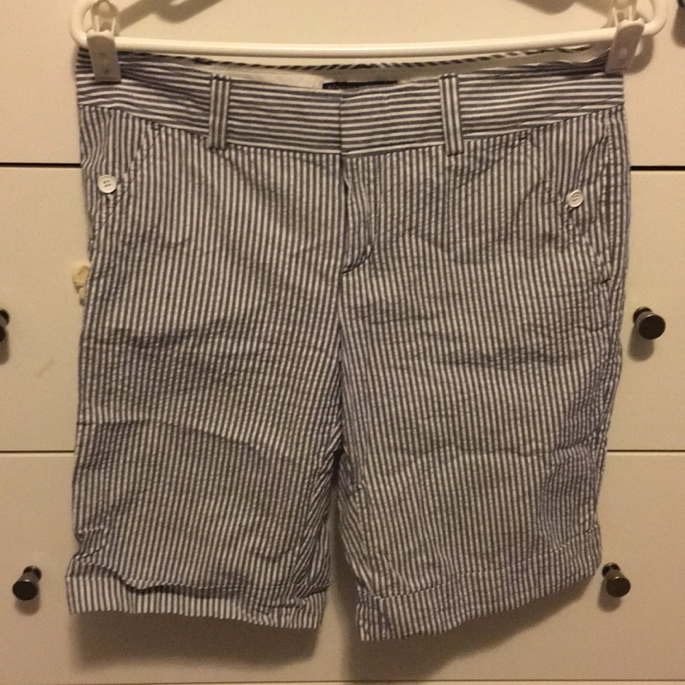 Banana Republic Martin cut shorts Sz 4